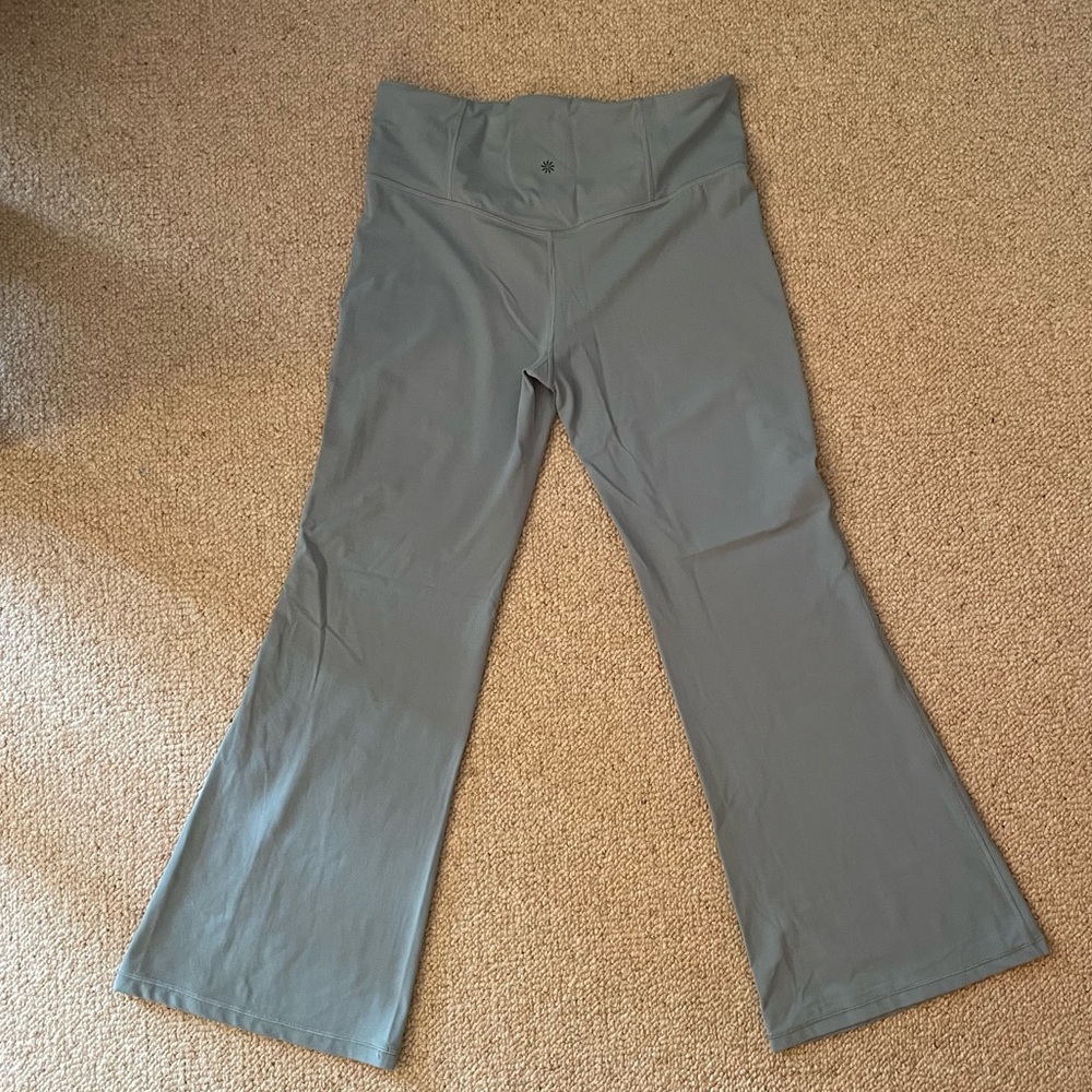 ❤️ Athleta Elation Flare Pant